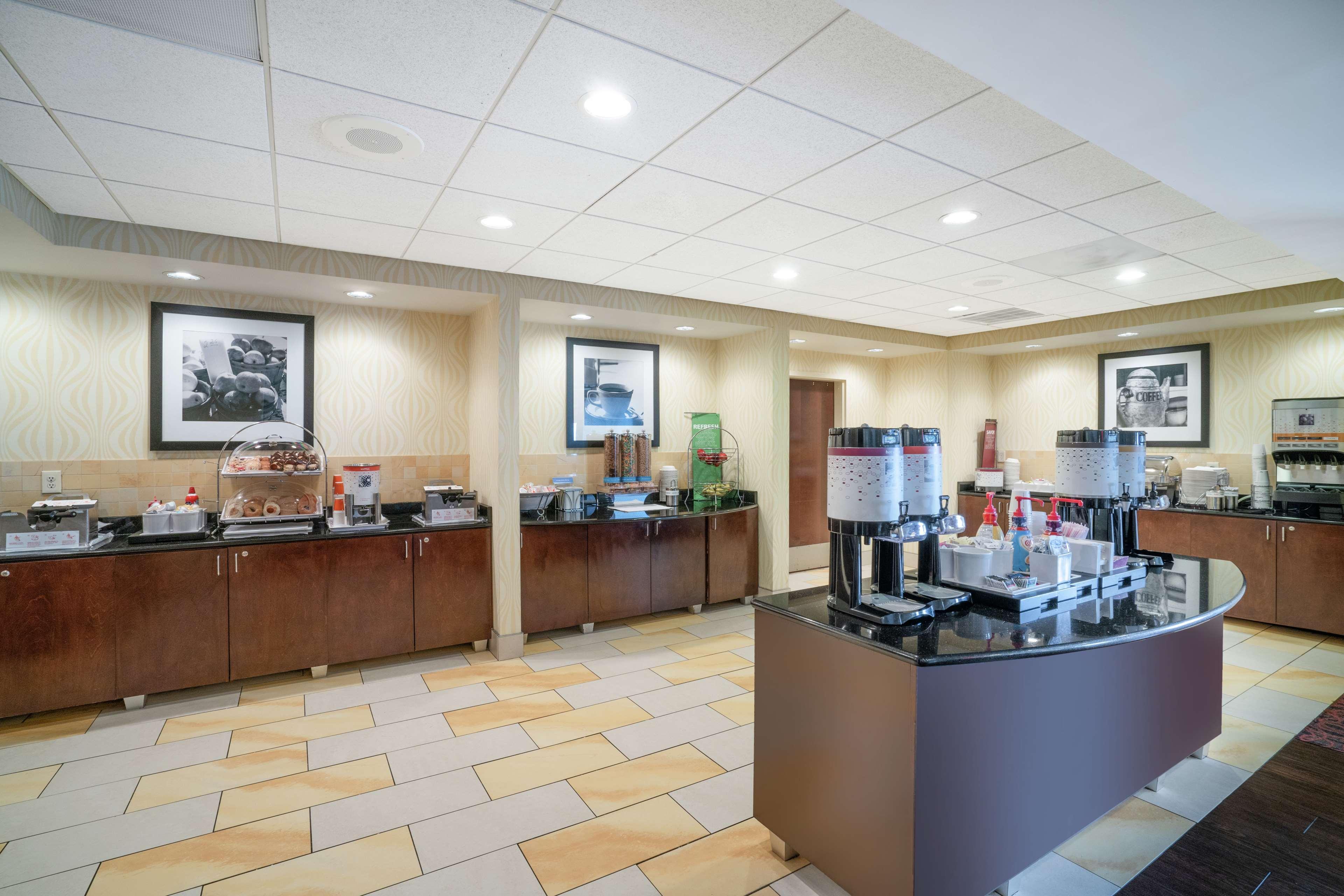 Hampton Inn Richmond - Airport Sandston Εξωτερικό φωτογραφία